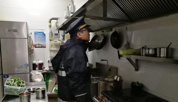 為什么說電場決定了油煙凈化器的壽命？